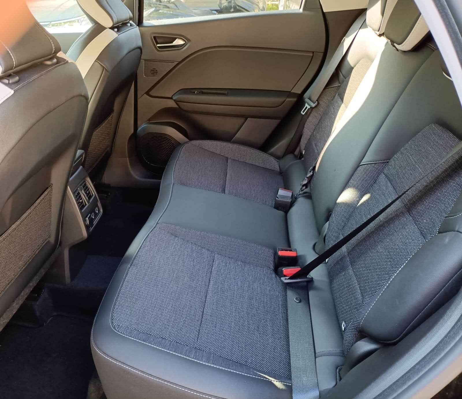 Renault Captur – FULL HYBRID