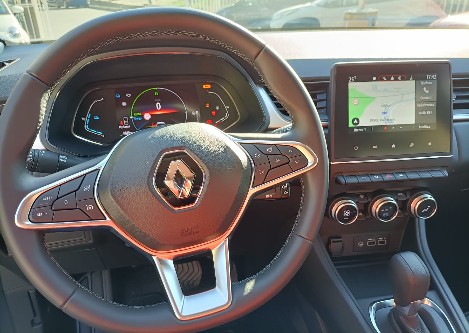 Renault Captur – FULL HYBRID