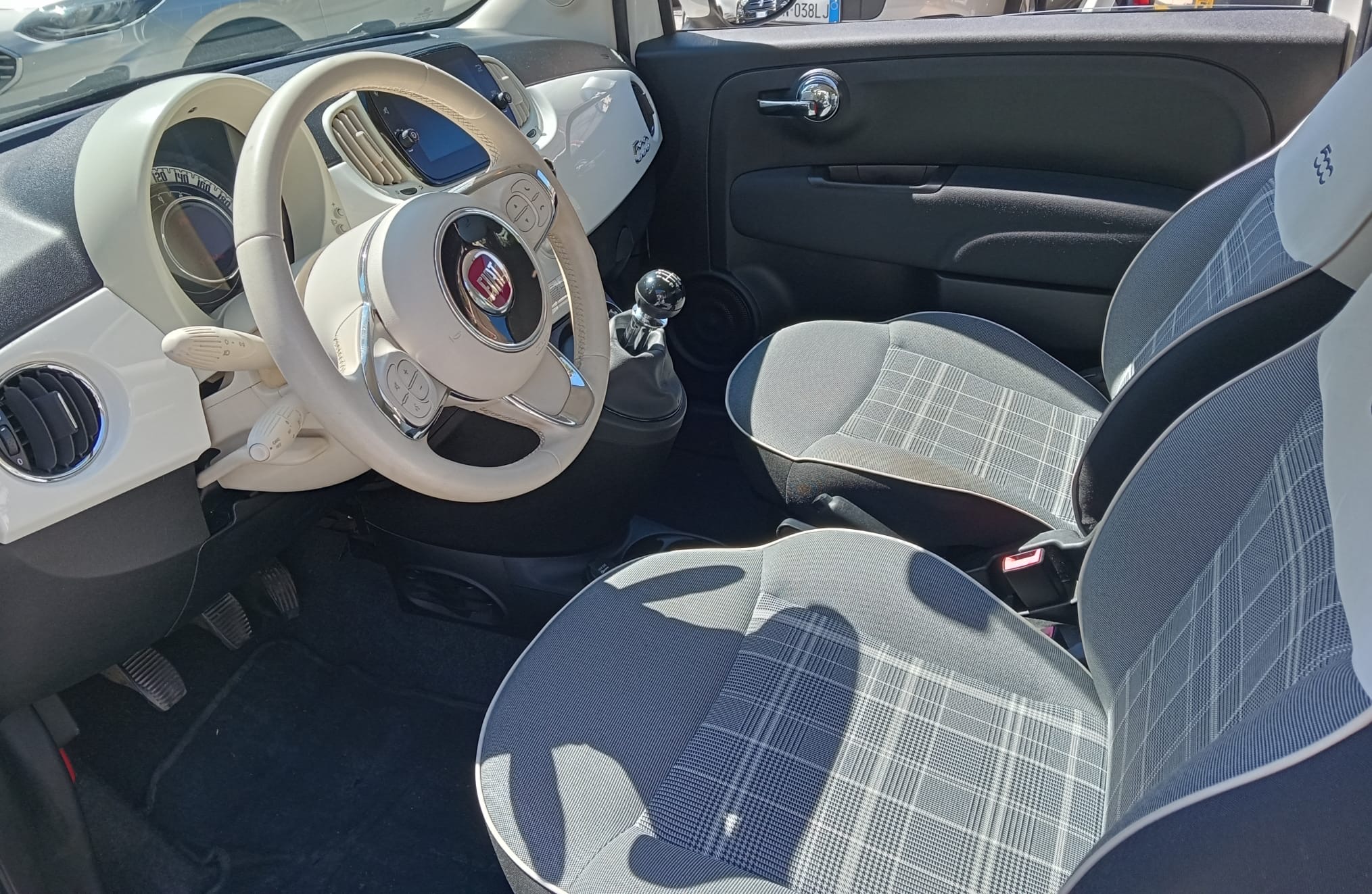 Fiat 500 Lounge Hybrid