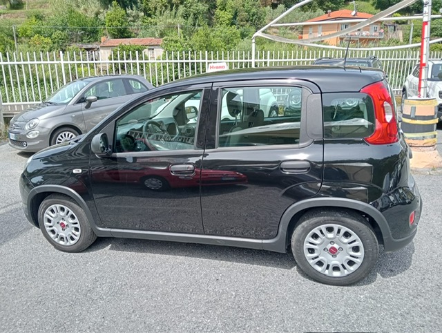 FIAT PANDA HYBRID 1.0 FIREFLY