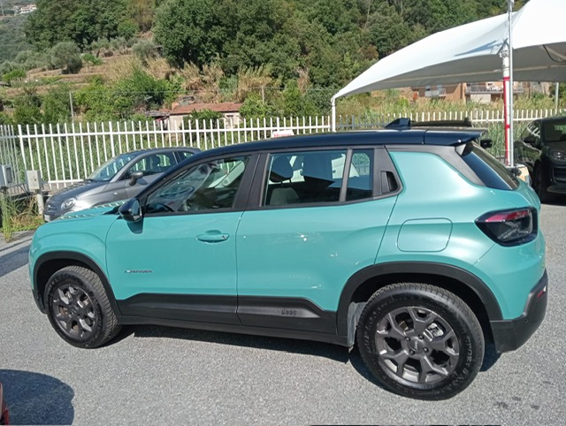 JEEP AVENGER 1.2 TURBO HYBRID 100 CV MHEV LONGITUDE BICOLOR