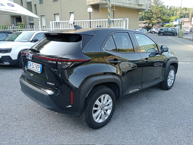 TOYOTA YARIS CROSS 1.5 HYBRID E.CVT BUSINESS