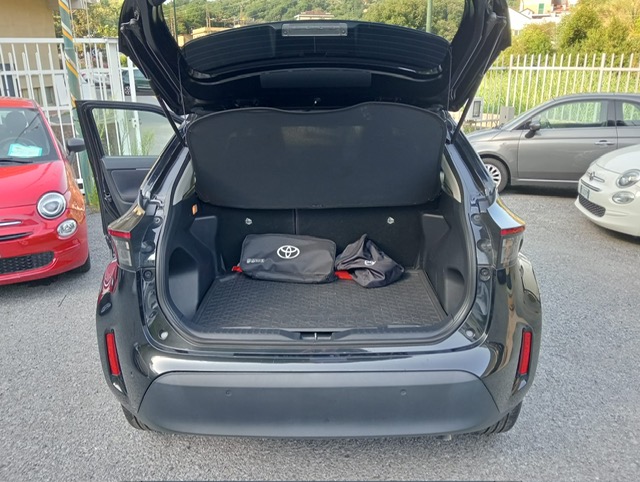 TOYOTA YARIS CROSS 1.5 HYBRID E.CVT BUSINESS