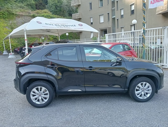 TOYOTA YARIS CROSS 1.5 HYBRID E.CVT BUSINESS